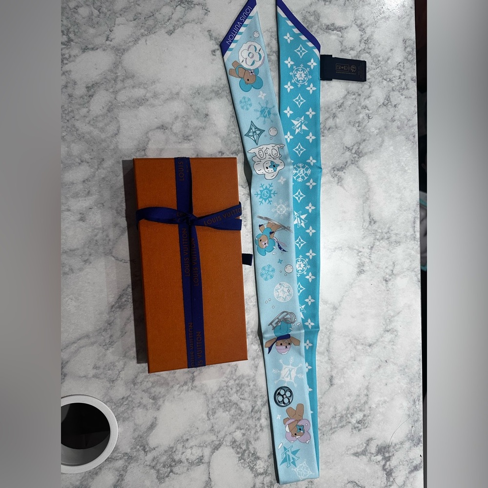 Louis Vuitton Light Blue Twilly Scarf